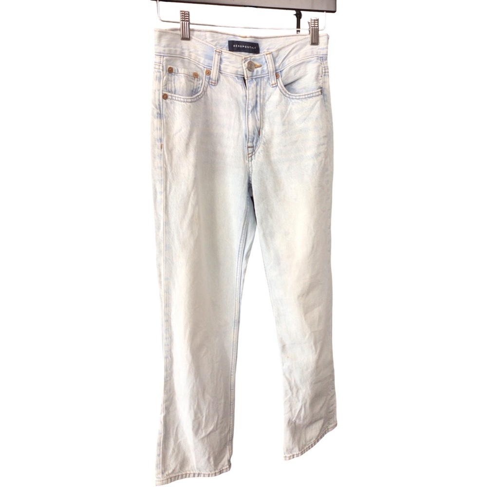 Aeropostale Women's Straight Leg High Rise Baggy Jeans - Light Blue Wash
